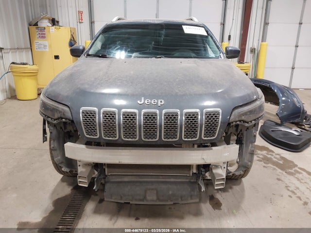 44679123 :رقم المزاد ، 1C4PJMCB2LD513599 vin ، 2020 Jeep Cherokee Latitude 4x4 مزاد بيع
