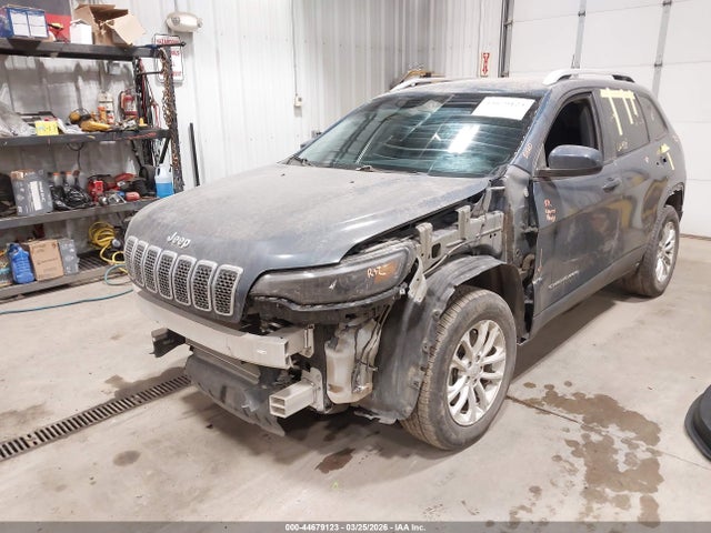 44679123 :رقم المزاد ، 1C4PJMCB2LD513599 vin ، 2020 Jeep Cherokee Latitude 4x4 مزاد بيع