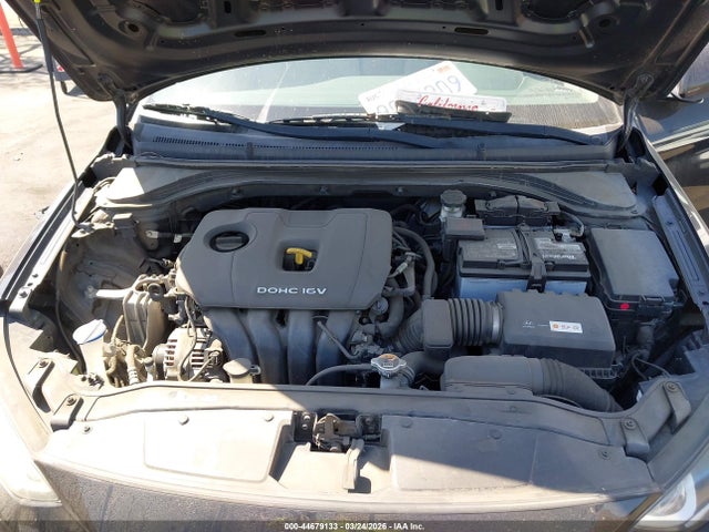 Hyundai ELANTRA SE 2017 5NPD74LF9HH050284 Image 10
