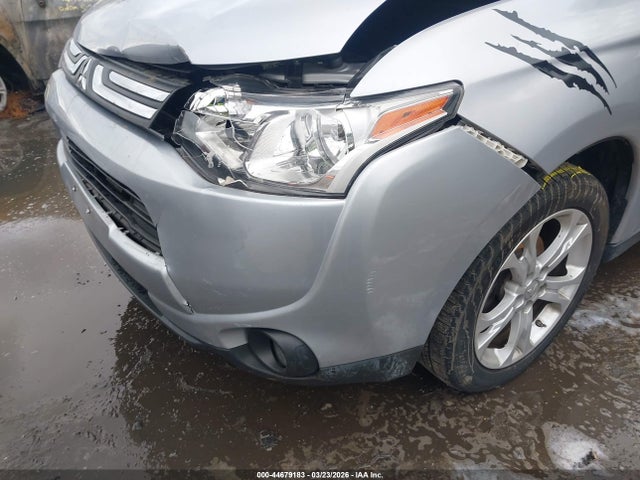 Продаж на аукціоні авто 2014 Mitsubishi Outlander Se, vin: JA4AZ3A30EZ010786, номер лоту: 44679183