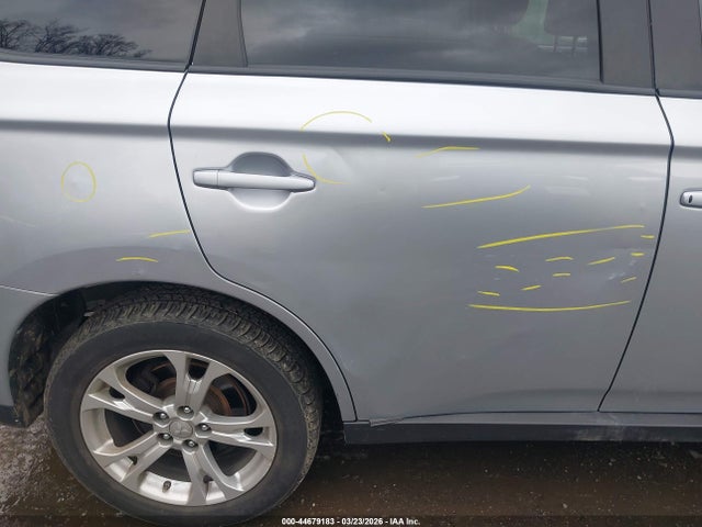 Продаж на аукціоні авто 2014 Mitsubishi Outlander Se, vin: JA4AZ3A30EZ010786, номер лоту: 44679183
