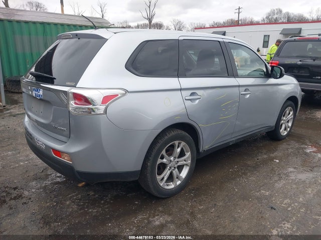 Продаж на аукціоні авто 2014 Mitsubishi Outlander Se, vin: JA4AZ3A30EZ010786, номер лоту: 44679183