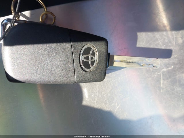 JTDEPMAE6MJ168843 Toyota COROLLA LE