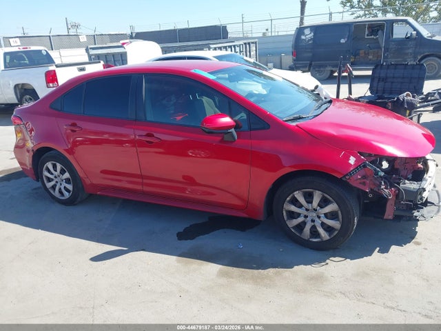 JTDEPMAE6MJ168843 Toyota COROLLA LE