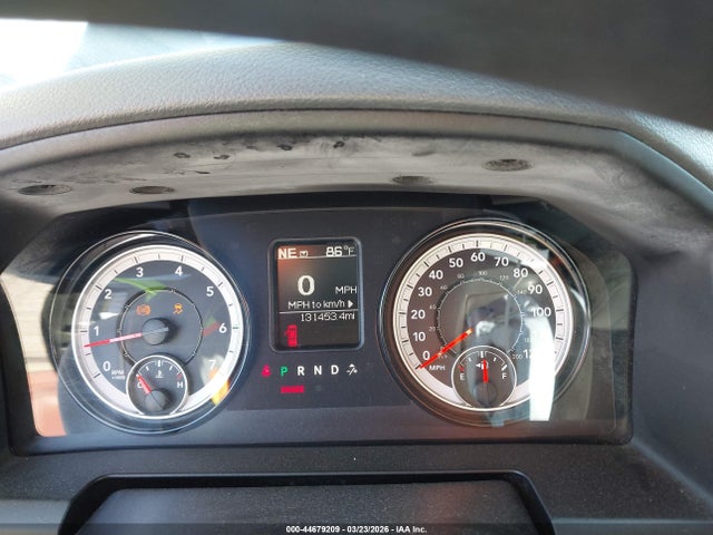 2019 Ram 1500 Classic Slt  4x4 5'7 Box მანქანა იყიდება აუქციონზე, vin: 3C6RR7LT8KG717540, აუქციონის ნომერი: 44679209