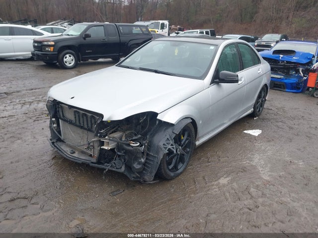 44679211 :رقم المزاد ، WDDGF8AB2EG252218 vin ، 2014 Mercedes-benz C 300 Sport 4matic مزاد بيع
