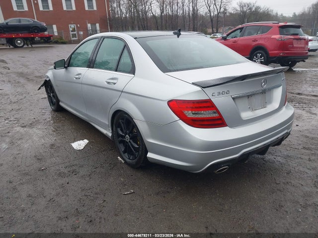44679211 :رقم المزاد ، WDDGF8AB2EG252218 vin ، 2014 Mercedes-benz C 300 Sport 4matic مزاد بيع