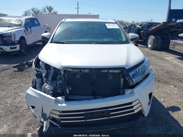 2019 Toyota Highlander Limited Platinum მანქანა იყიდება აუქციონზე, vin: 5TDDZRFH5KS948211, აუქციონის ნომერი: 44679215