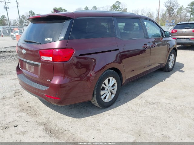 KIA SEDONA LX 2016 KNDMB5C16G6103587 Image 4