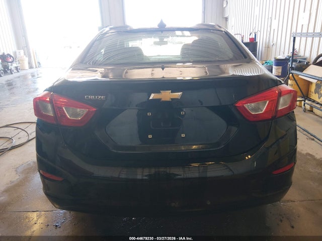 44679230 :رقم المزاد ، 1G1BC5SM4K7149172 vin ، 2019 Chevrolet Cruze Ls مزاد بيع