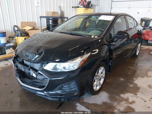 44679230 :رقم المزاد ، 1G1BC5SM4K7149172 vin ، 2019 Chevrolet Cruze Ls مزاد بيع