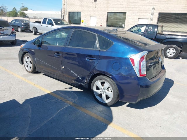 Toyota Prius Five 2015 JTDKN3DU5F0428633 Image 3