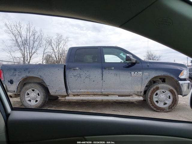 44679259 :رقم المزاد ، 3C6UR5CL7GG114357 vin ، 2016 Ram 2500 Tradesman مزاد بيع