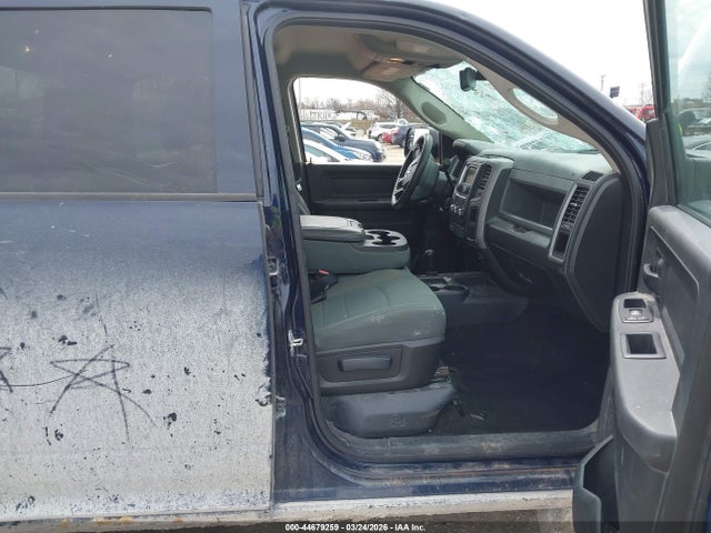 44679259 :رقم المزاد ، 3C6UR5CL7GG114357 vin ، 2016 Ram 2500 Tradesman مزاد بيع