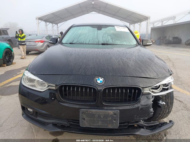 Продажа на аукционе авто 2017 Bmw 320i, vin: WBA8E1G31HNU17228, номер лота: 44679317