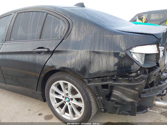 Продажа на аукционе авто 2017 Bmw 320i, vin: WBA8E1G31HNU17228, номер лота: 44679317