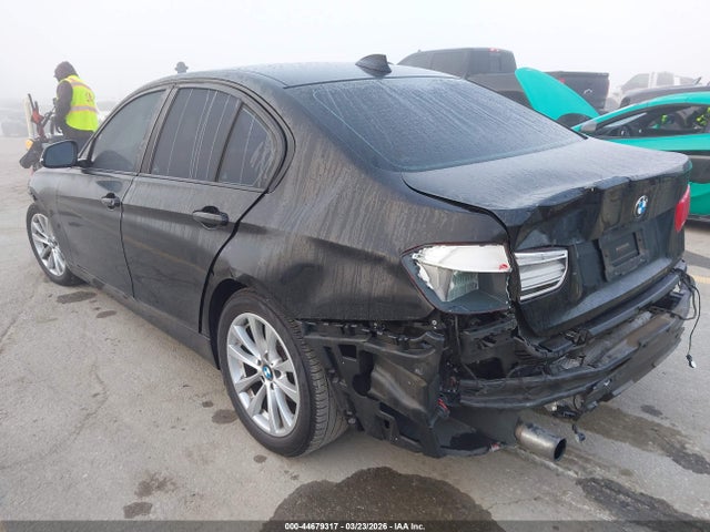 2017 BMW 320I WBA8E1G31HNU17228 Photo 2