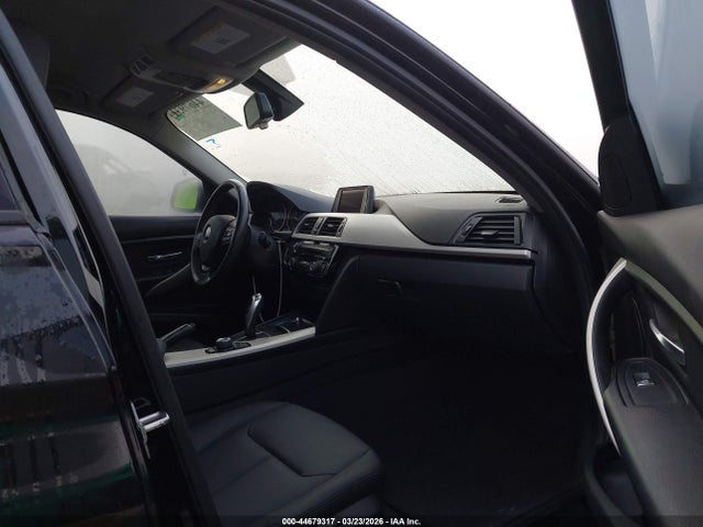 2017 BMW 320I WBA8E1G31HNU17228 Photo 4