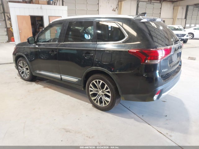 2017 MITSUBISHI OUTLANDER JA4AZ3A32HZ006050 Photo 2
