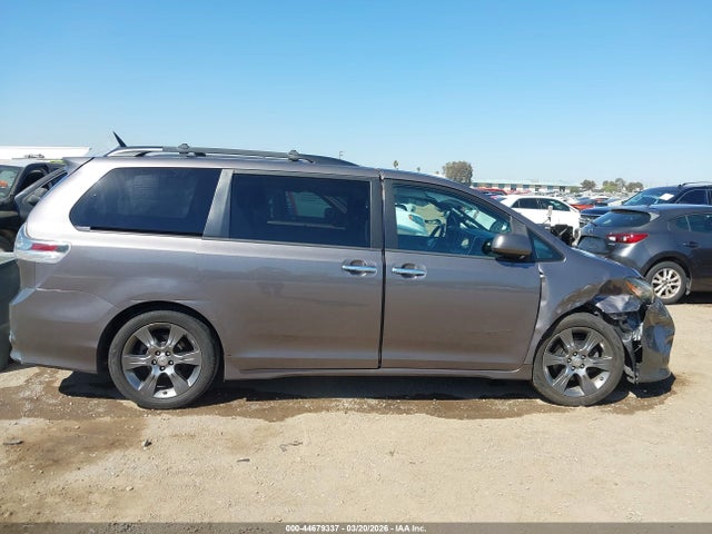 Toyota Sienna Se 8 Passenger 2015 5TDXK3DC0FS657904 Image 13