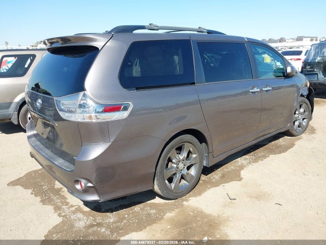 Toyota Sienna Se 8 Passenger 2015 5TDXK3DC0FS657904 Image 4