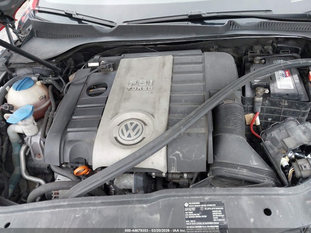 44679353 :رقم المزاد ، WVWFA71F98V013721 vin ، 2008 Volkswagen Eos Lux مزاد بيع