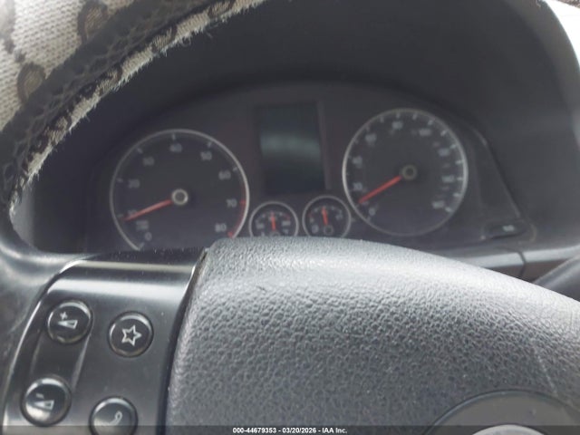 44679353 :رقم المزاد ، WVWFA71F98V013721 vin ، 2008 Volkswagen Eos Lux مزاد بيع
