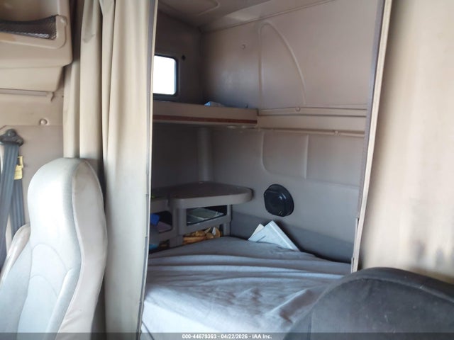 Продаж на аукціоні авто 2006 International 9400 9400i, vin: 2HSCNSCR46C300699, номер лоту: 44679363