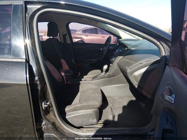2015 FORD FOCUS 1FADP3F23FL241037 Photo 4