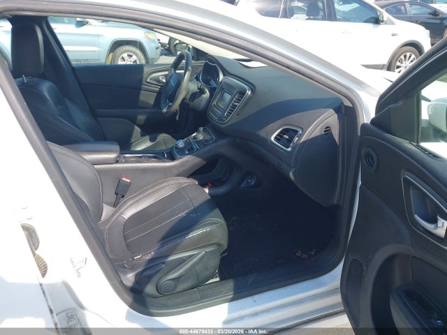 Auction sale of the 2016 Chrysler 200 Limited, vin: 1C3CCCAB5GN168109, lot number: 44679433