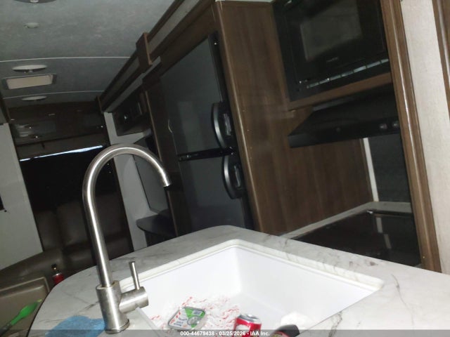 4YDT33324L3108432 Keystone Other