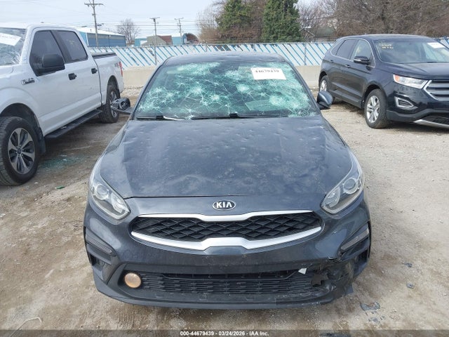 2021 Kia Forte Fe მანქანა იყიდება აუქციონზე, vin: 3KPF24AD4ME368501, აუქციონის ნომერი: 44679439