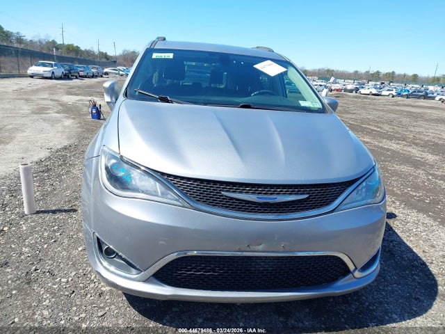 Продаж на аукціоні авто 2018 Chrysler Pacifica Touring L, vin: 2C4RC1BG9JR217732, номер лоту: 44679486