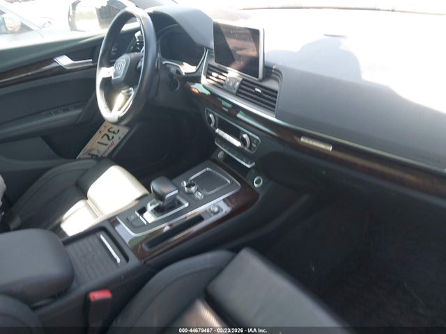 2019 AUDI Q5 WA1BNAFY7K2026299 Photo 4