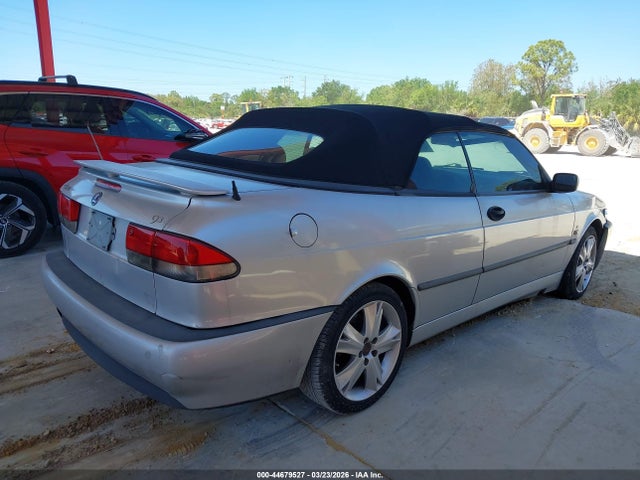 2003 SAAB 9-3 YS3DF78K837000427 Photo 3