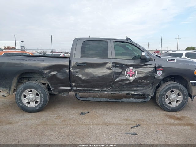 Продажа на аукционе авто 2022 Ram 2500 Tradesman  4x4 6'4 Box, vin: 3C6UR5CJ7NG232257, номер лота: 44679538