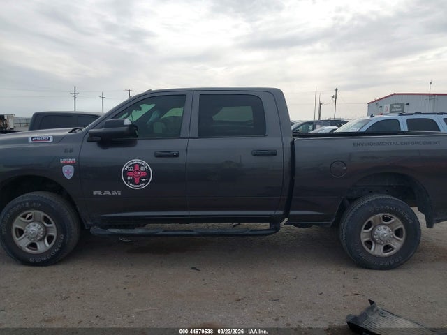Продажа на аукционе авто 2022 Ram 2500 Tradesman  4x4 6'4 Box, vin: 3C6UR5CJ7NG232257, номер лота: 44679538