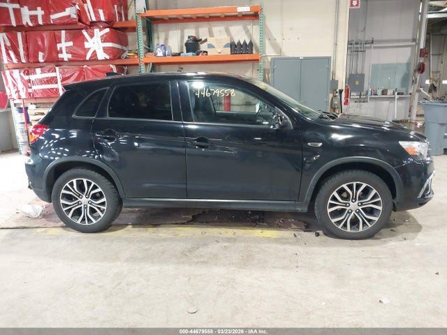 JA4AP3AW5JZ036827 Mitsubishi Outlander Sport 2.4 Se