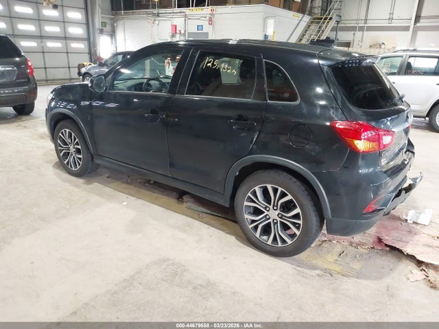JA4AP3AW5JZ036827 Mitsubishi Outlander Sport 2.4 Se