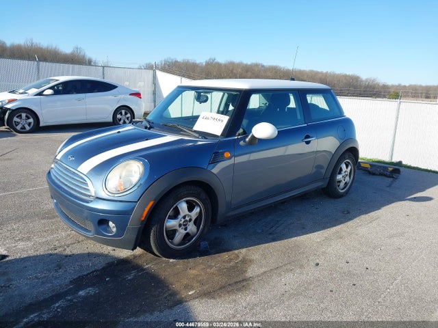 2009 MINI COOPER WMWMF33509TW79494 Photo 1
