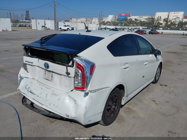 Toyota Prius Five 2015 JTDKN3DU5F0394869 Image 4