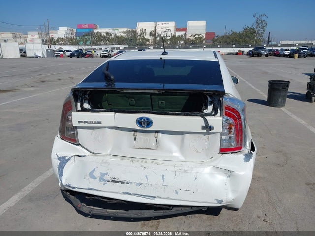 Toyota Prius Five 2015 JTDKN3DU5F0394869 Image 6