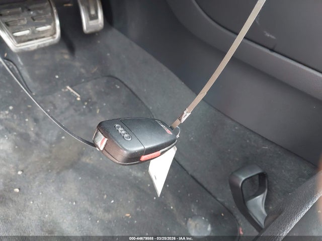 2018 AUDI RS 3 WUABWGFF1J1904501 Photo 10