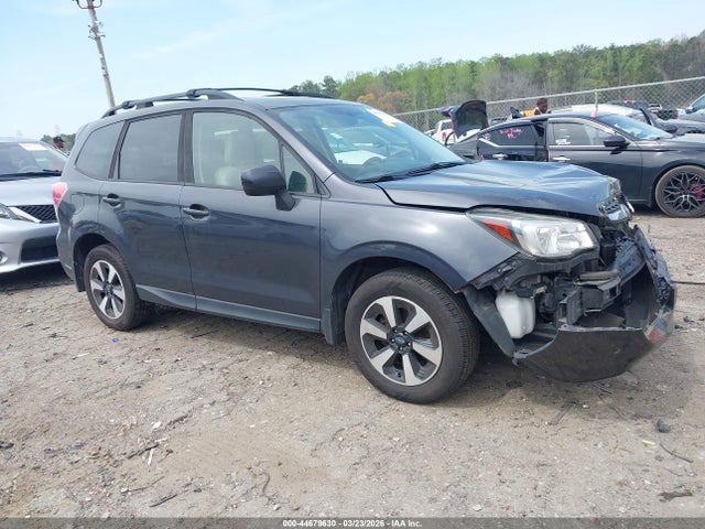 44679630 :رقم المزاد ، JF2SJAEC5HH457805 vin ، 2017 Subaru Forester 2.5i Premium مزاد بيع