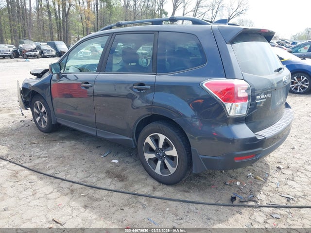 2017 SUBARU FORESTER JF2SJAEC5HH457805 Photo 2