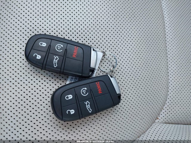 Продаж на аукціоні авто 2015 Chrysler 300c Awd, vin: 2C3CCAKG9FH899602, номер лоту: 44679675