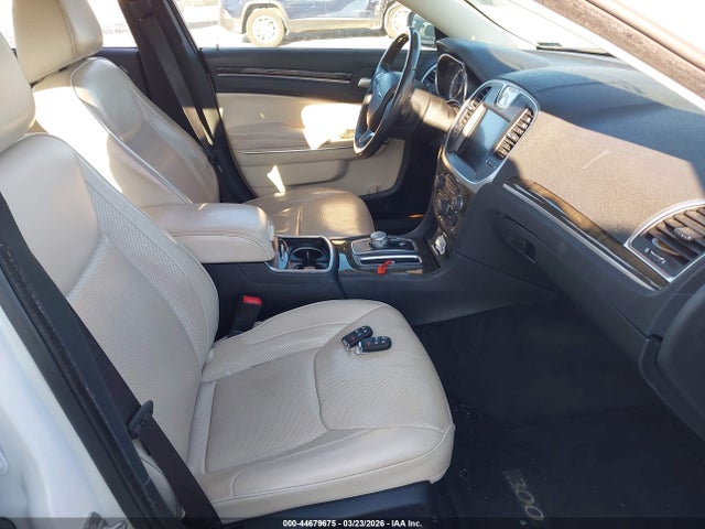 Продаж на аукціоні авто 2015 Chrysler 300c Awd, vin: 2C3CCAKG9FH899602, номер лоту: 44679675