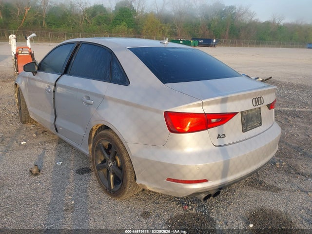 2015 Audi A3 1.8t Premium მანქანა იყიდება აუქციონზე, vin: WAUACGFF6F1080047, აუქციონის ნომერი: 44679688