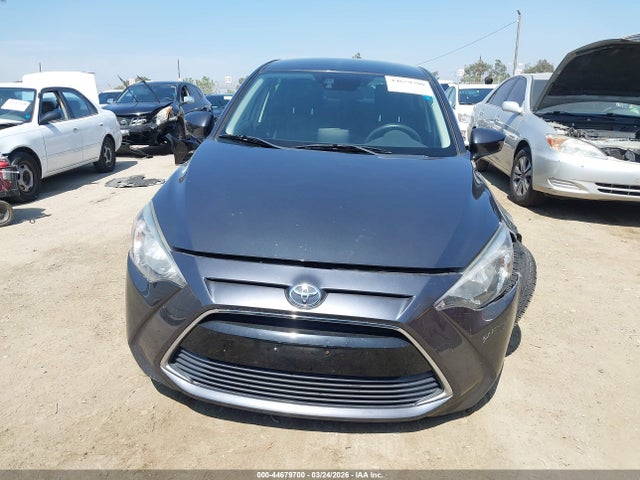 3MYDLBYVXJY318995 Toyota YARIS IA