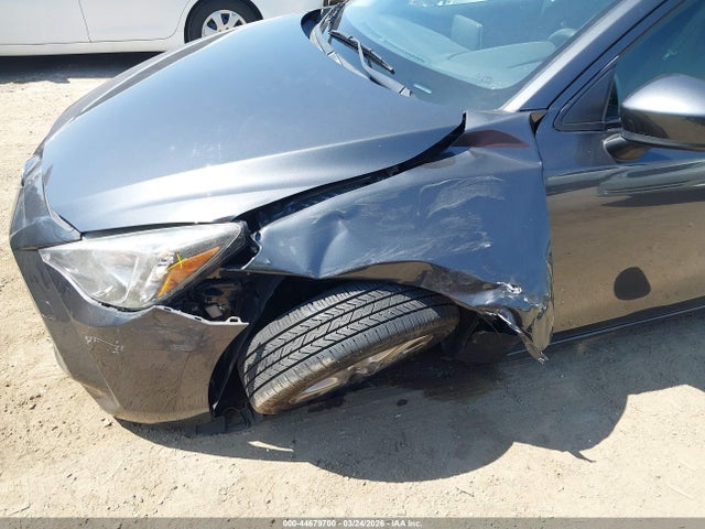 3MYDLBYVXJY318995 Toyota YARIS IA